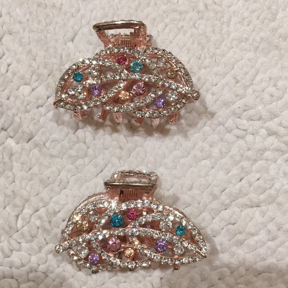 Other - Gorgeous rhinestone hair clips